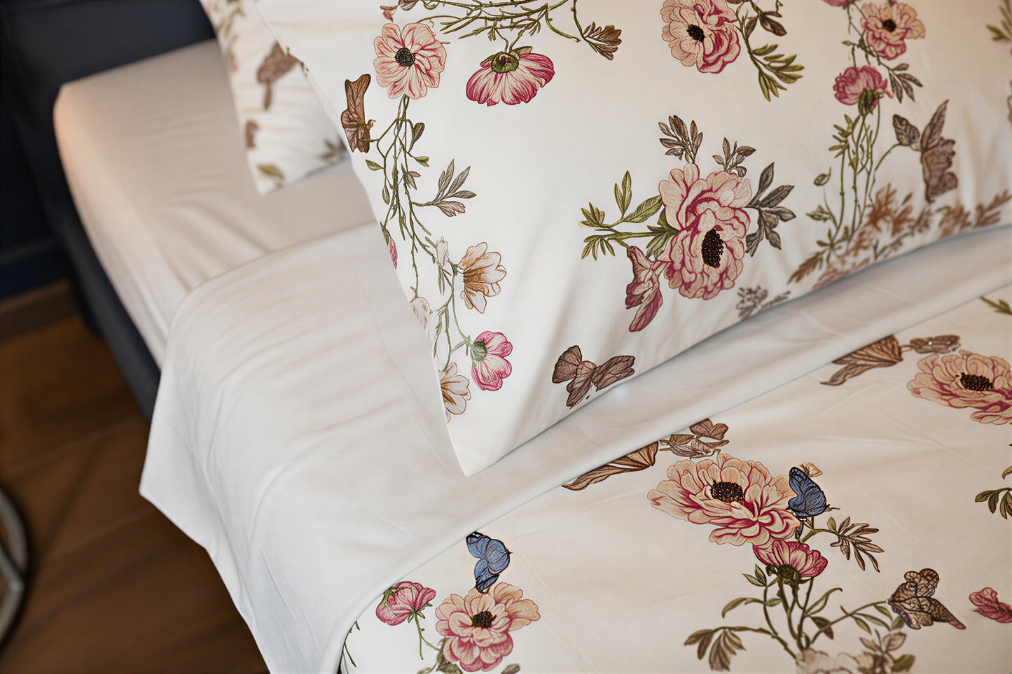 Spring Song – Bird & Blossom Duvet Cover with Fitted Sheet
